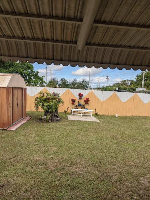 Palm Beach Colony Picture 10
