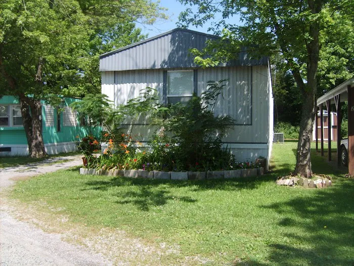 Rend Lake Mobile Home Park Picture 8