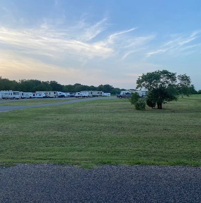 McWest RV Park Picture 6
