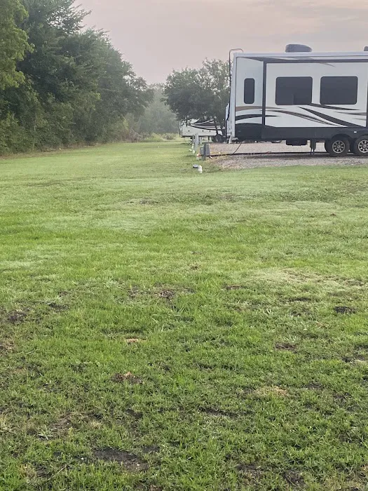 McWest RV Park Picture 2