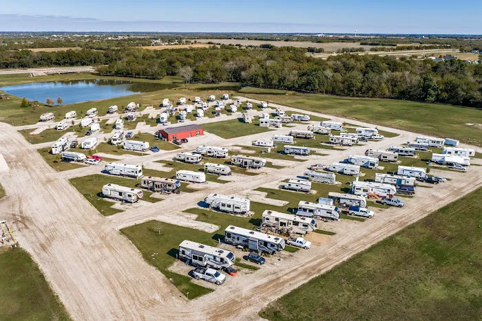 Holiday Road RV Park Picture 5