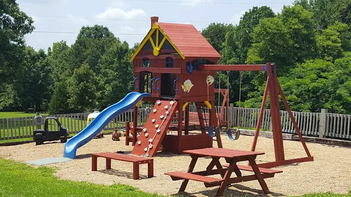 Lebanon / Bennett Spring KOA Holiday Picture 1