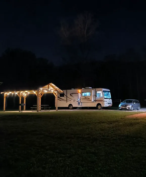 Ozark River RV Lot Rental Picture 5
