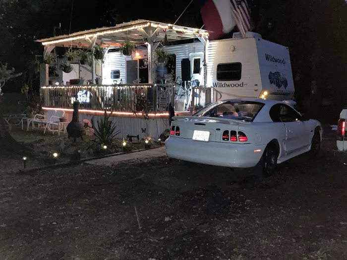 Duck Cove Trailer Park Picture 2