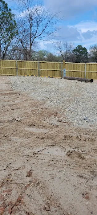 RL Waters Edge RV Park Picture 8