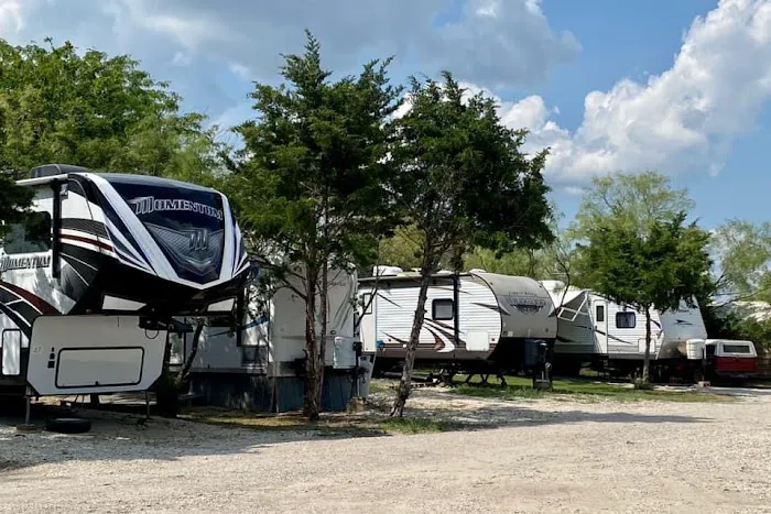 Royse City Rv Park Picture 10