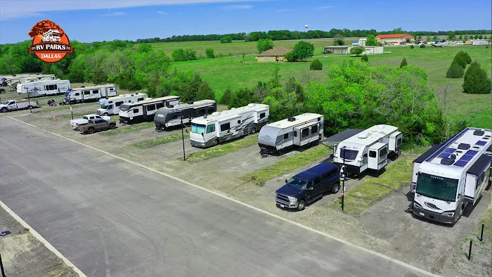 Dallas Fate RV Park & Tiny Home Community Picture 4