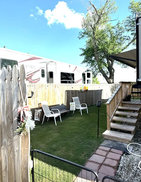 Le Chateau RV Park Picture 8