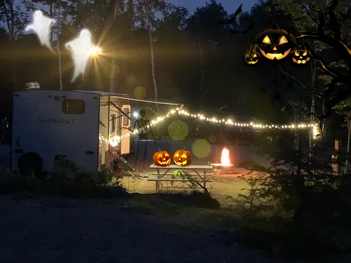 Bach's Wildwood Campground Picture 10