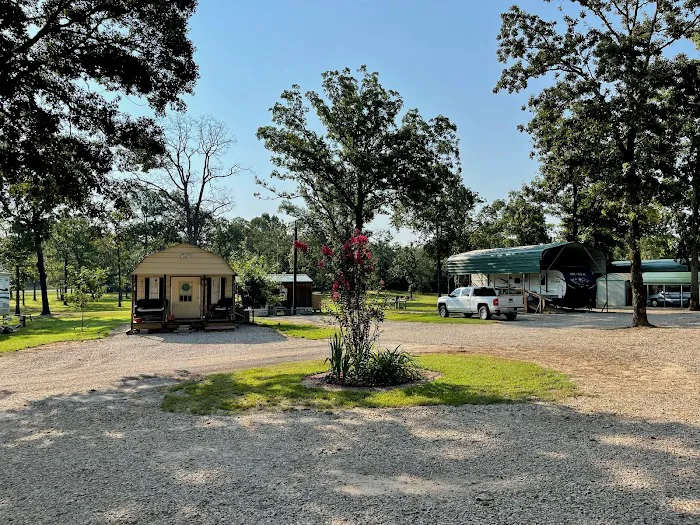 The Oaks of Alba RV Community Picture 9