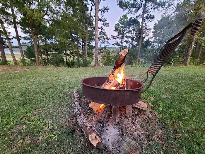 Lake Hawkins RV Park Picture 6
