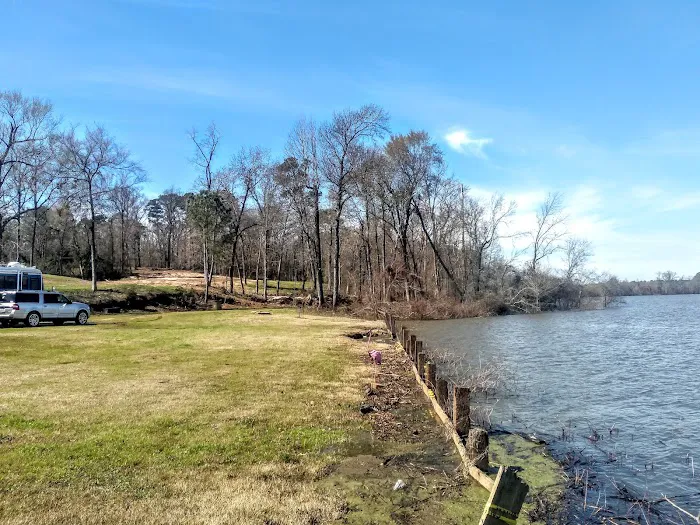 Lake O' Pines RV Park, Marina & Inn Picture 2