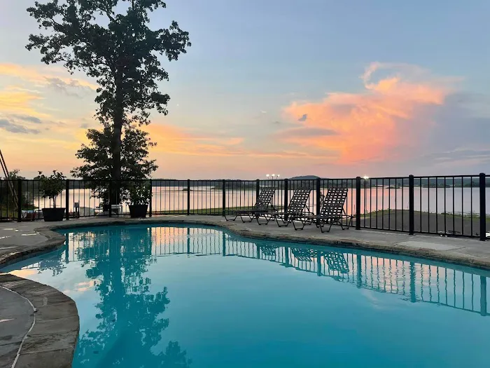 Lake O' Pines RV Park, Marina & Inn Picture 6