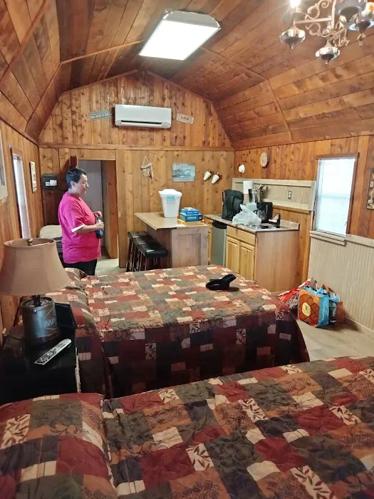 Lake O' Pines RV Park, Marina & Inn Picture 9