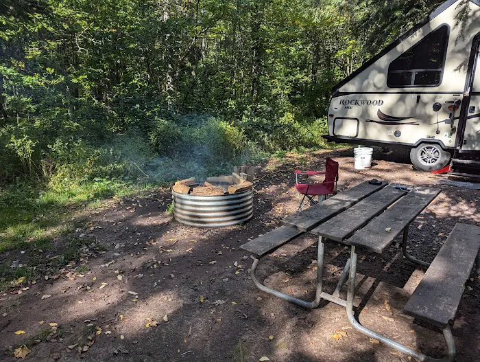 Lost Creek Outpost Campground Picture 6