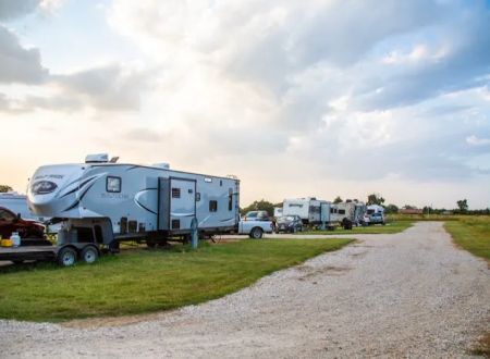 Queen & Duke RV Resort