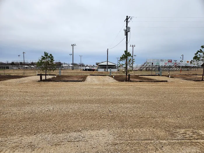 Maverick's RV Park & Storage Picture 2