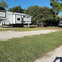 Two Bridges Ranch Tiny Home Resort, RV Park and Horse Hotel ico