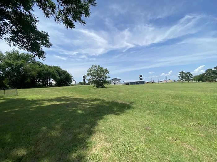 Texoma Trails - RV Park & Apartments Picture 2