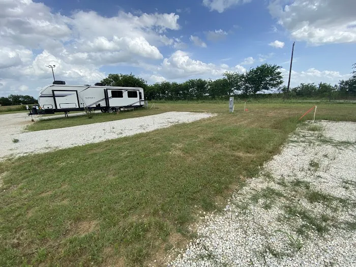 Texoma Trails - RV Park & Apartments Picture 5