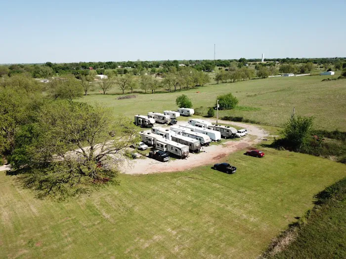Secret Acres RV Park Picture 2
