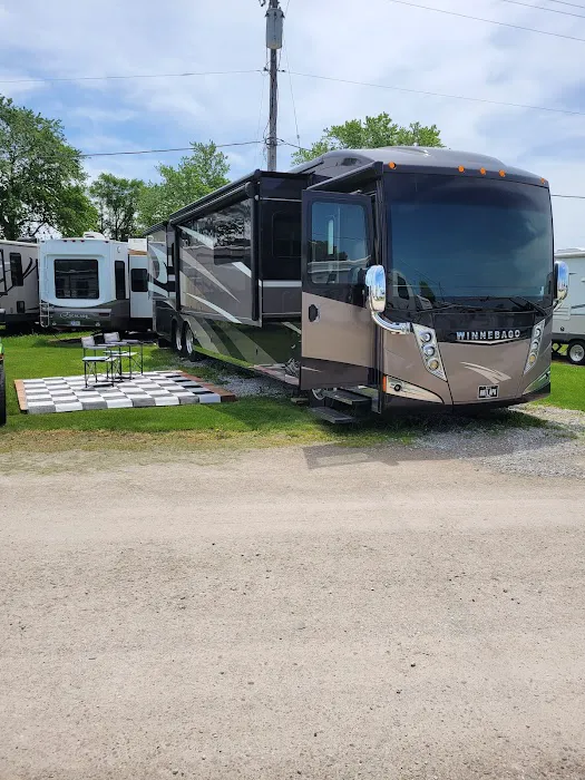 Knoxville Raceway Campground Picture 1