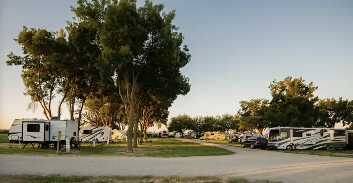 Indian Trails RV Park - Marietta OK Picture 8