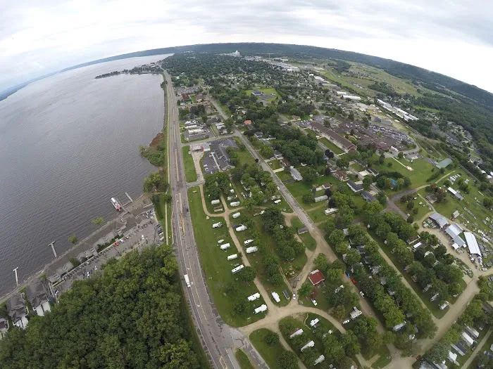Lake Pepin Campgrounds & Trailer Picture 1