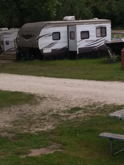 Lake Pepin Campgrounds & Trailer Picture 2