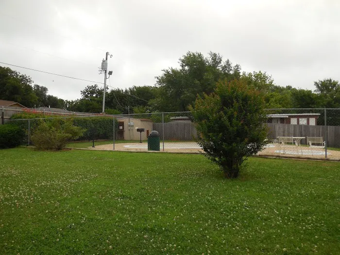 Anchor Inn Mobile Home Park Picture 2