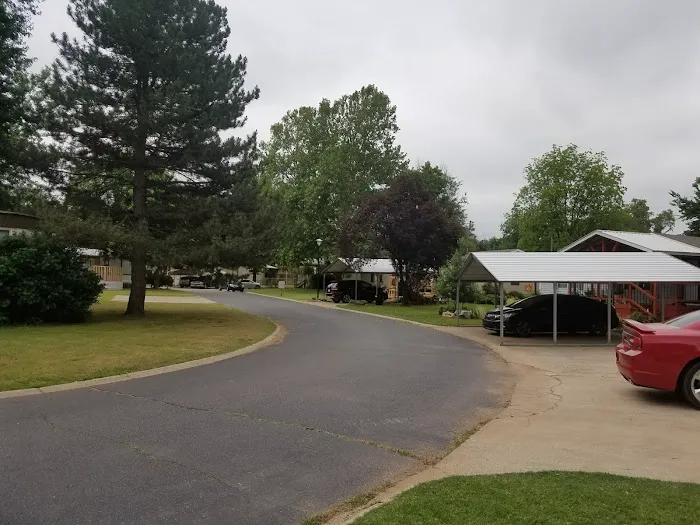Stonebrook Village Mobile Home Park Picture 4