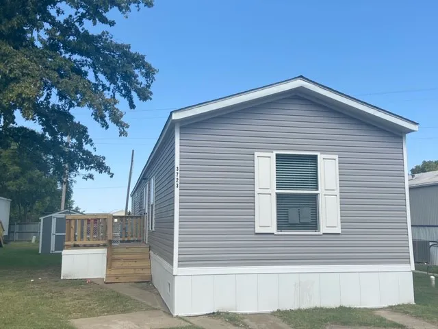 Stonebrook Village Mobile Home Park Picture 1