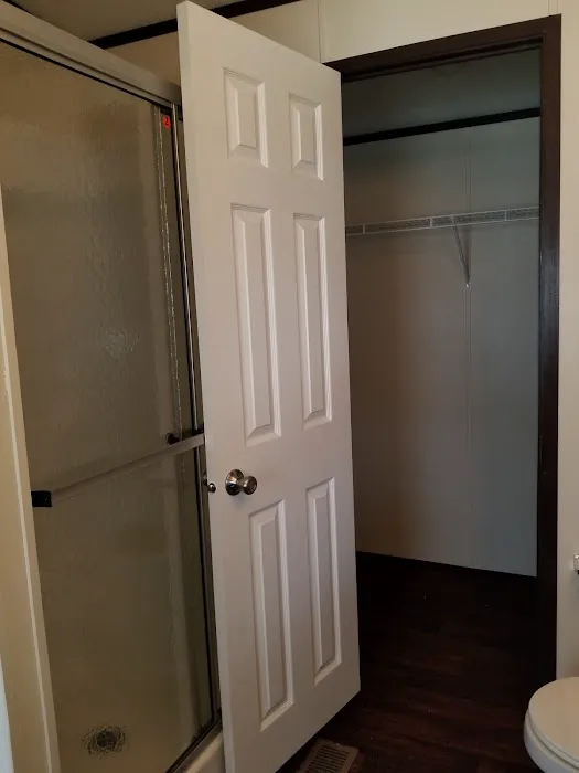Stonebrook Village Mobile Home Park Picture 9