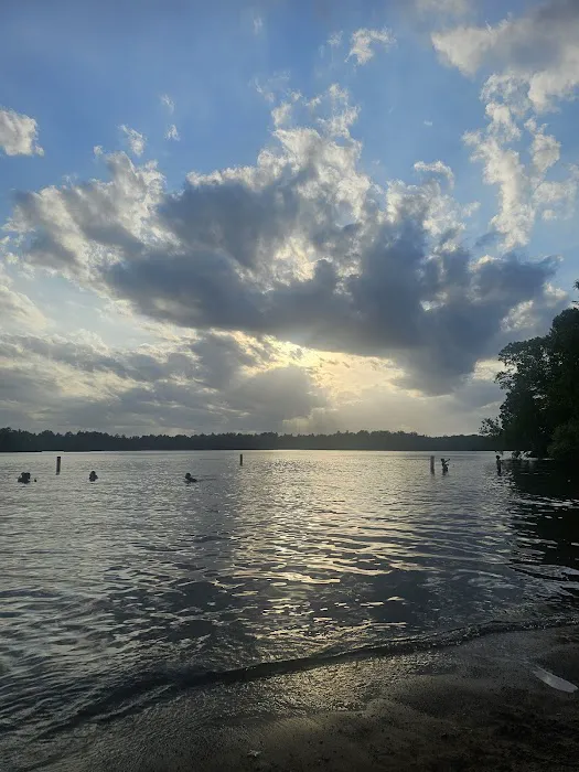 Pine Point Campground Picture 6