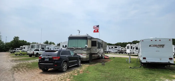 Cedar Crest RV Park Picture 7
