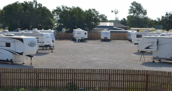 Pit’s RV Park and Storage Picture 1