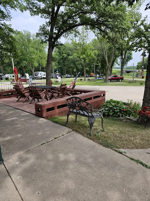 River View Campground Picture 4