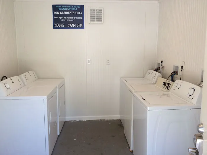 Baker's Mobile Home & RV Park Picture 9