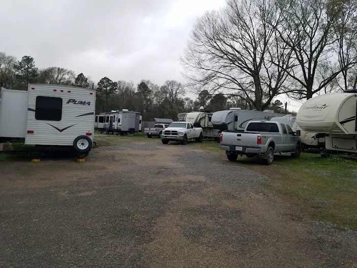 Feliciana Oaks RV Park Picture 1