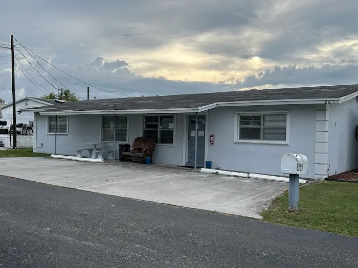Dew Drop Mobile Home Park Picture 2