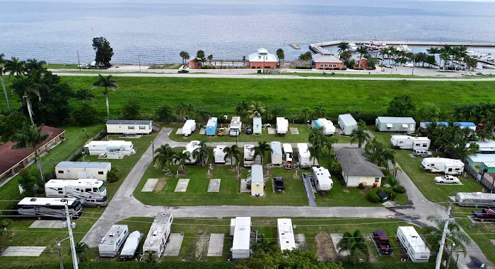 Pahokee Beach RV Resort Picture 1