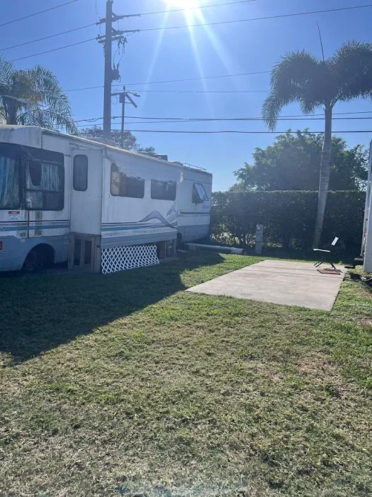 Pahokee Beach RV Resort Picture 2
