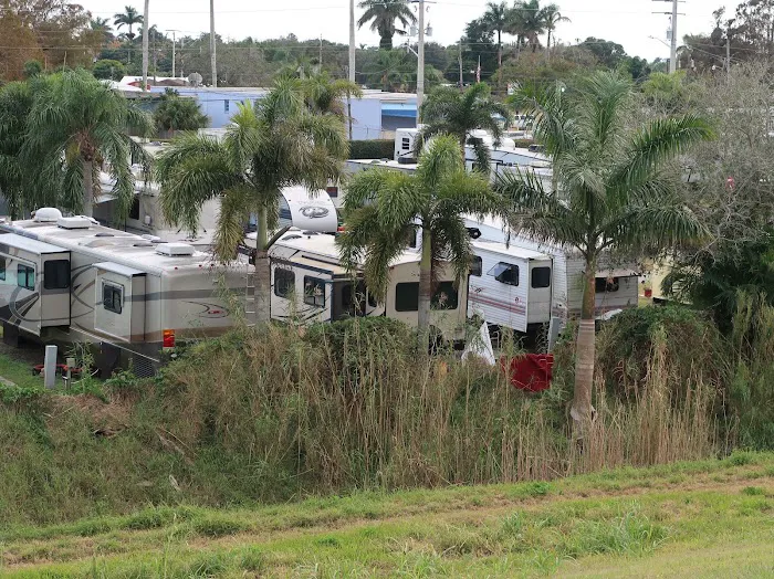 Pahokee Beach RV Resort Picture 10