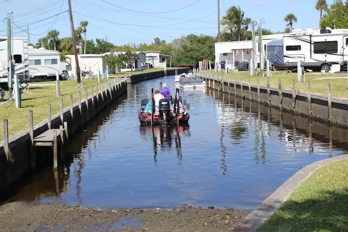 Sun-N-Fun Mobile Home Village & RV Park Picture 9