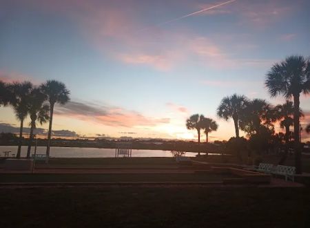 Crystal Lakes Manufactured Homes Community