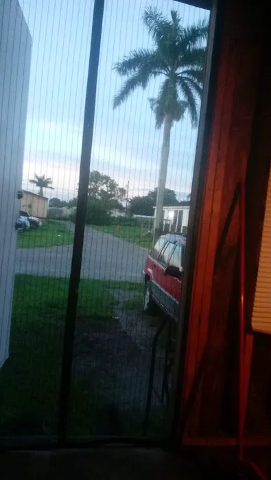Duncan Padgett Mobile Home Park Picture 1