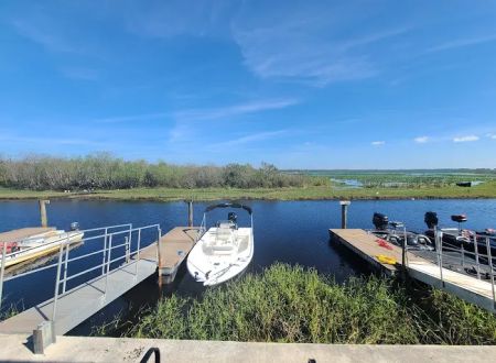 Grape Hammock Fish Camp & Airboat Rides