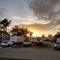 Pioneer Village RV Park ico