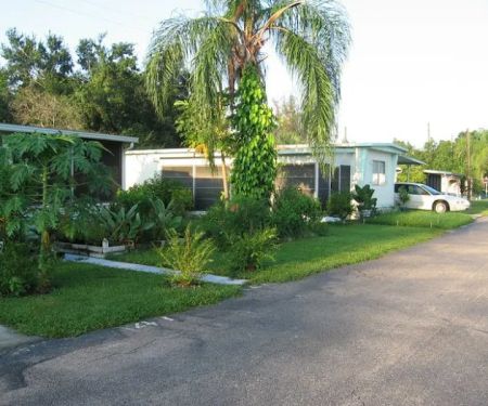 Lazy J Mobile Home & RV Park