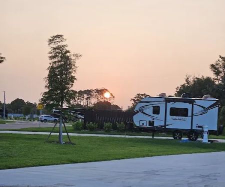 Bermuda Lakes RV Resort